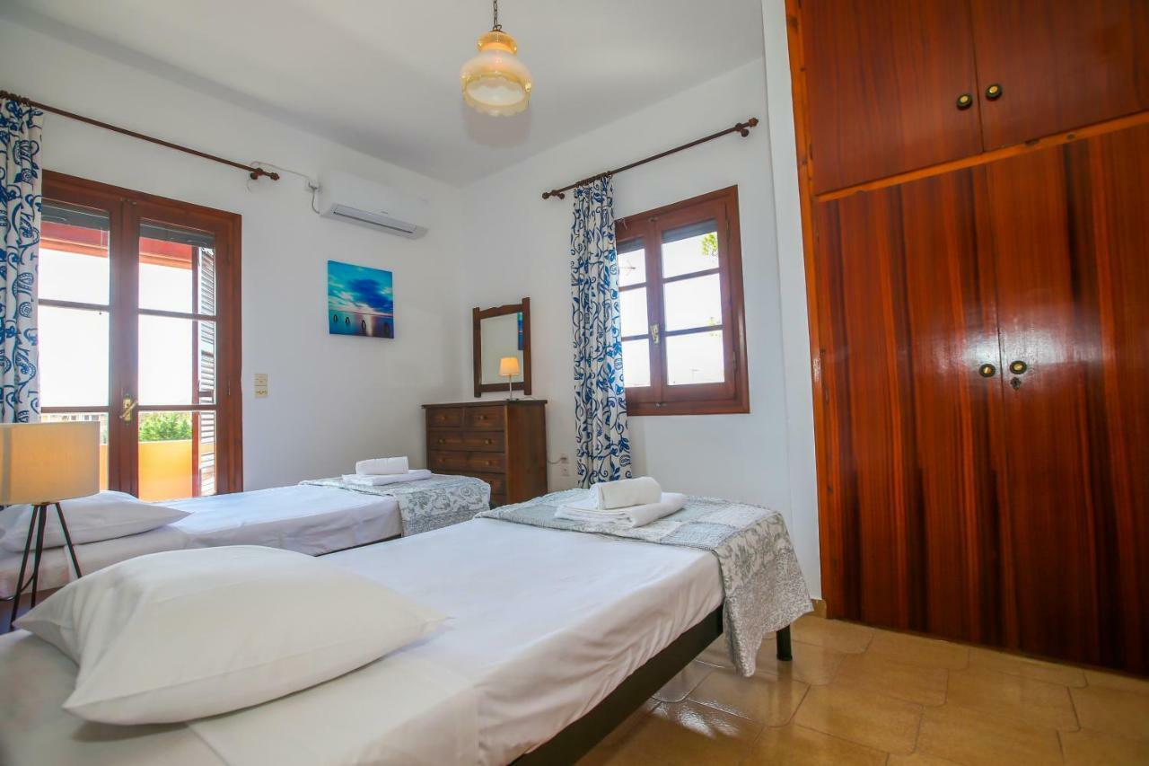 Yiouli Holiday Home Acharavi  Eksteriør billede